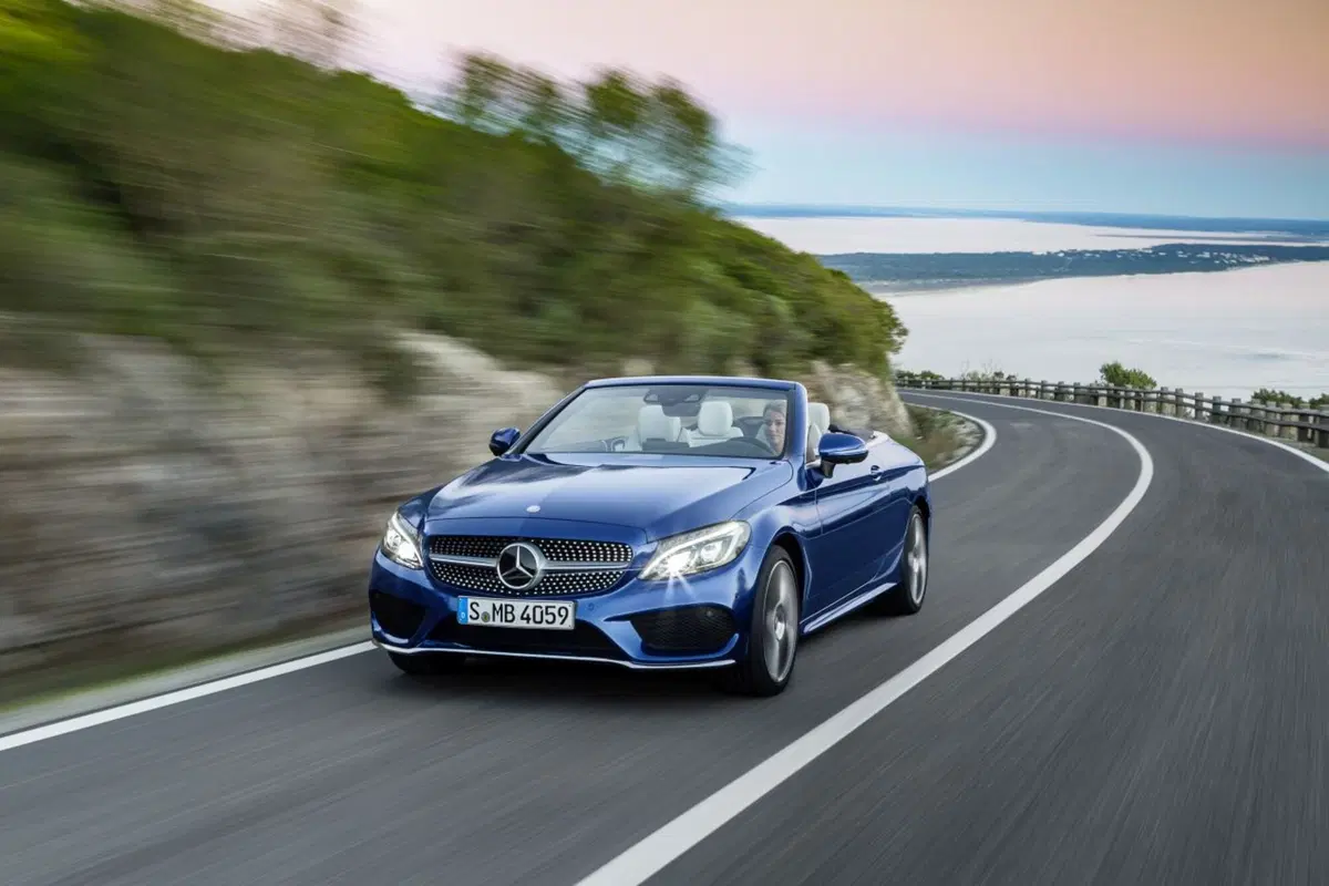 Mercedes Classe C Cabriolet, open premium (13)
