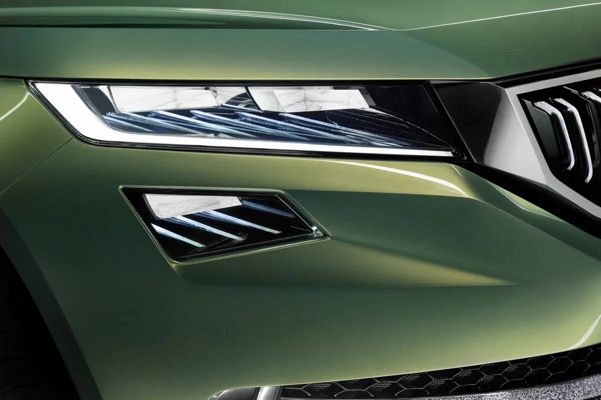 VisionS Concept: così sarà il SUV ibrido di Skoda (12)