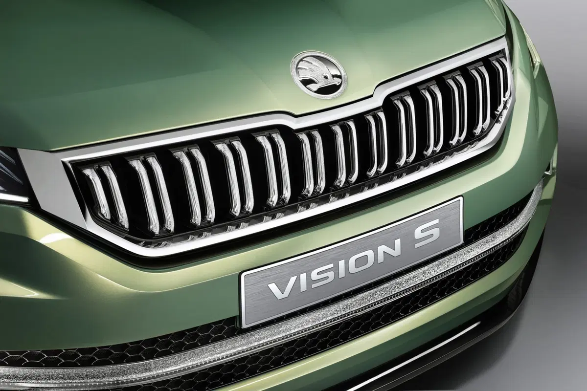 VisionS Concept: così sarà il SUV ibrido di Skoda (10)