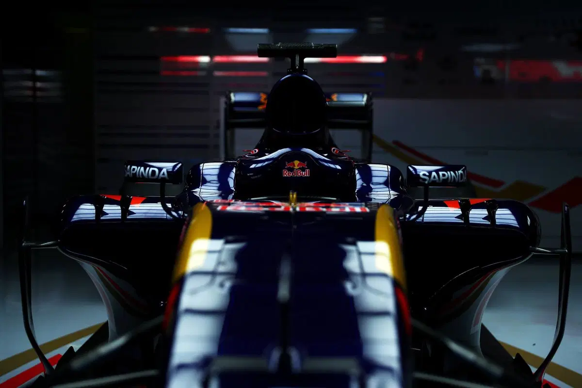 Formula 1, Toro Rosso presenta la sua livrea per il 2016 (4)