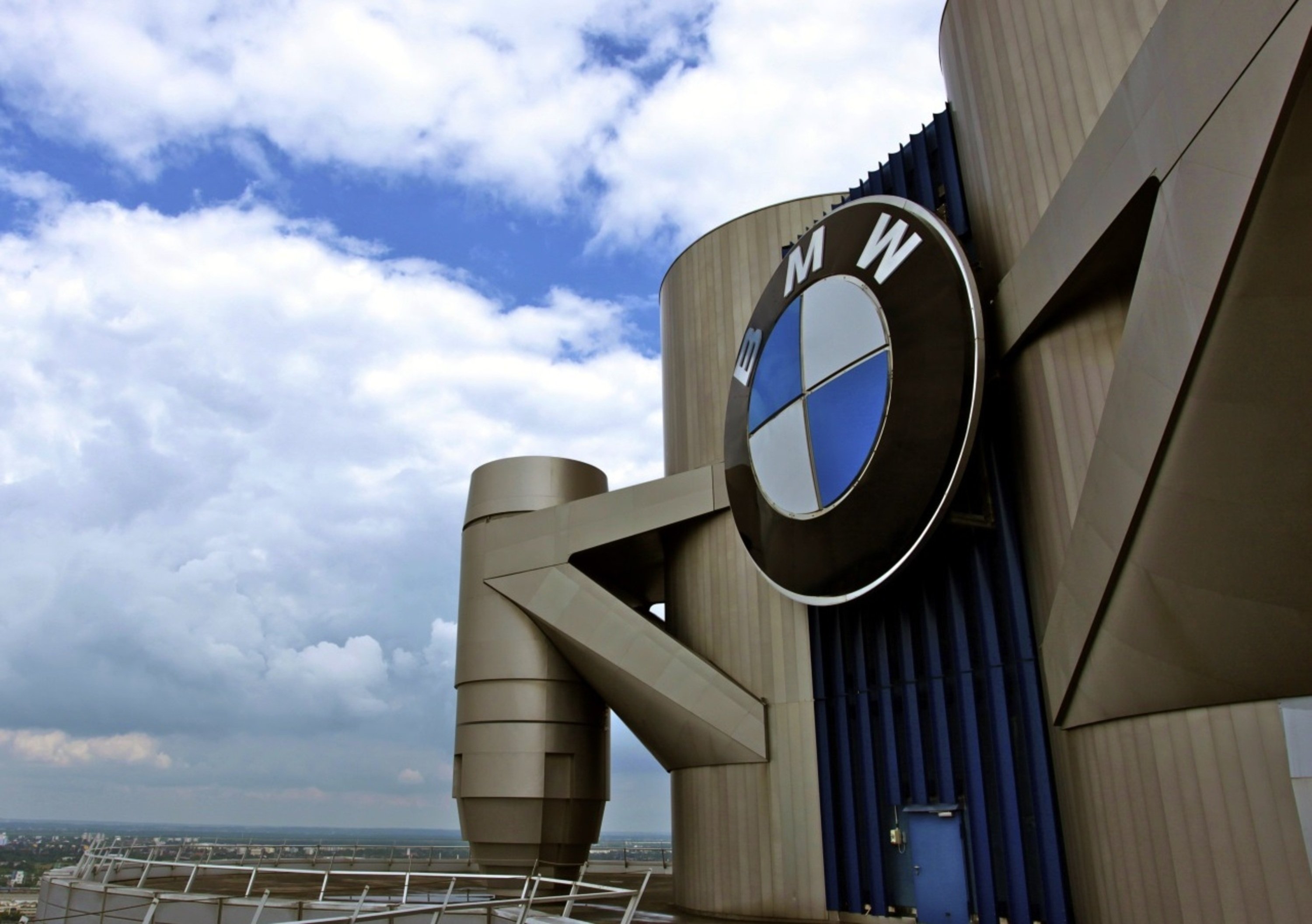 BMW richiama 320.000 Diesel: valvola EGR difettosa