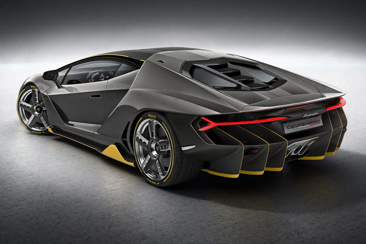 Lamborghini Centenario, per i 100 anni di Ferruccio (6)