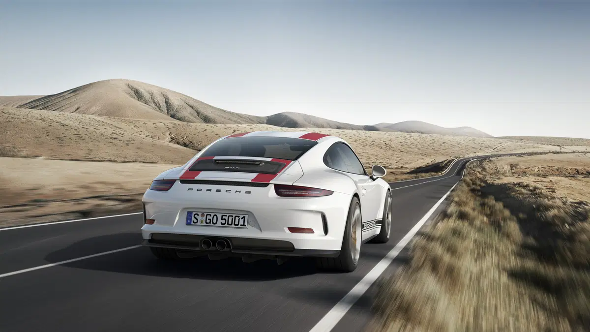 Porsche 911 R, classica sportiva (4)