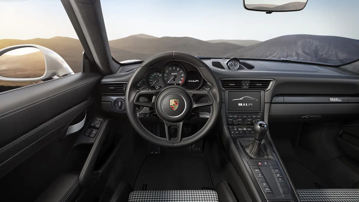 Porsche 911 R, classica sportiva (6)