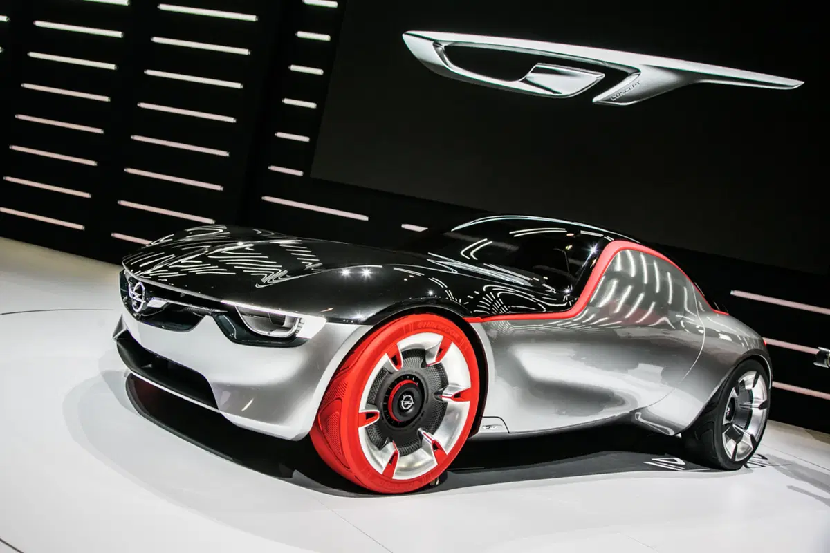 Opel al Salone di Ginevra 2016