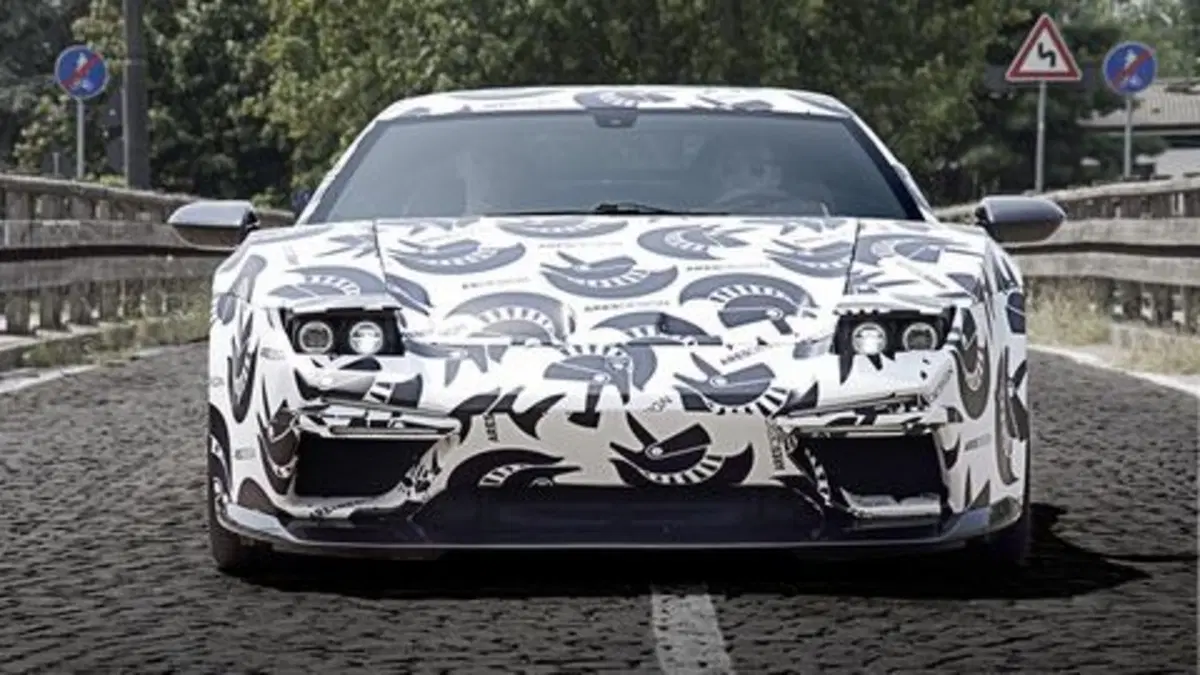 Ares Panther: supercar made in Modena (3)