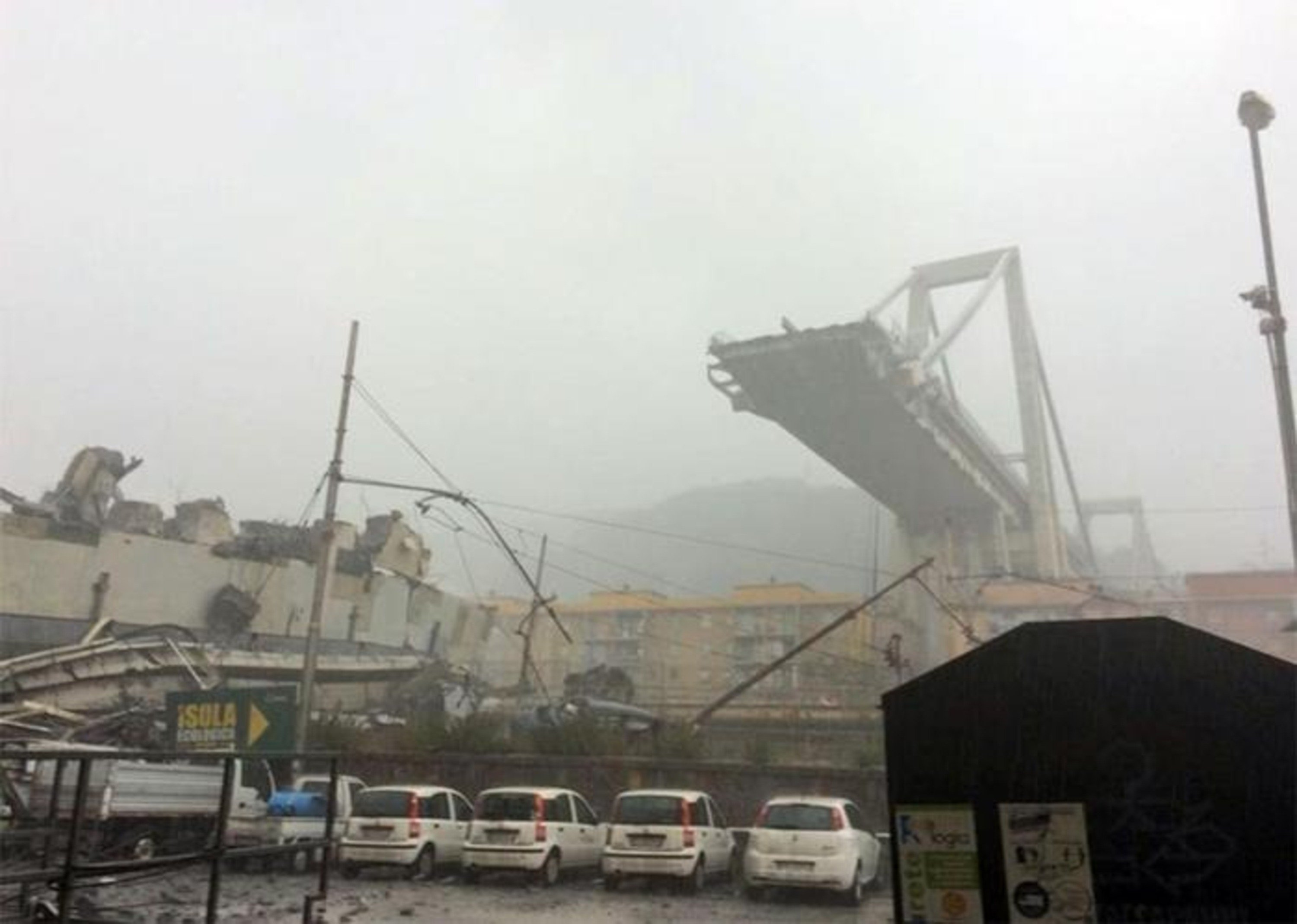 Crollo Viadotto Genova, Politica: Toninelli parla di manutenzione carente