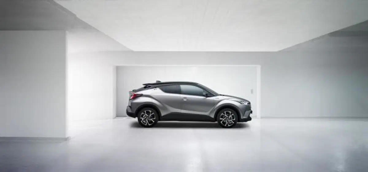 Toyota C-HR, crossover diamante (4)