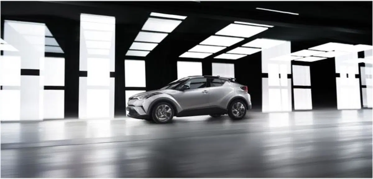 Toyota C-HR, crossover diamante (9)