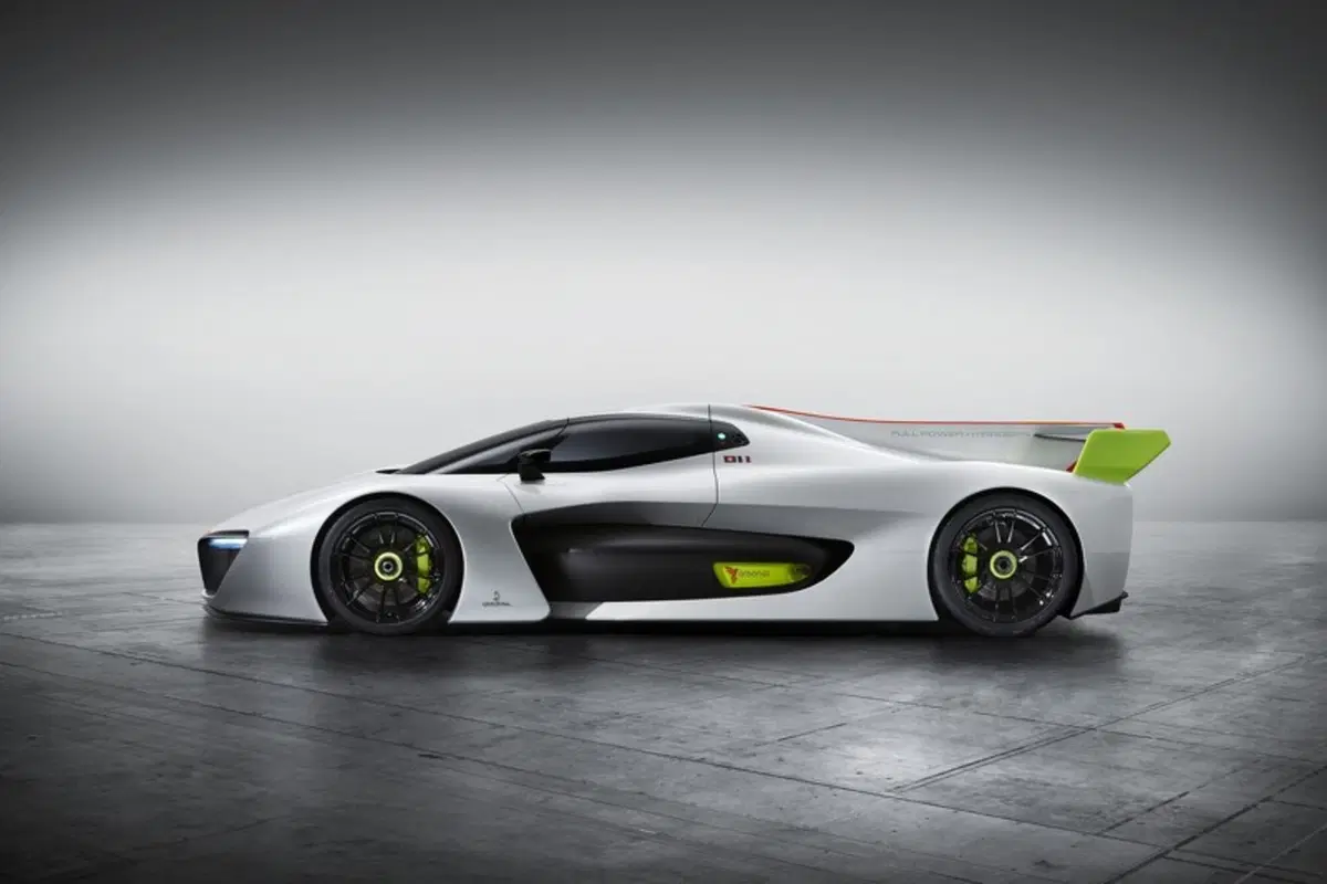Pininfarina H2 Speed, l'idrogeno in pista (3)