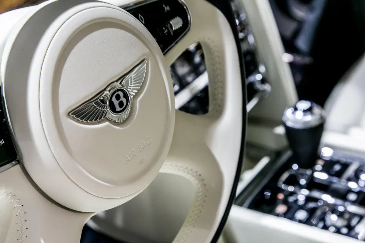 Bentley al Salone di Ginevra 2016 (9)