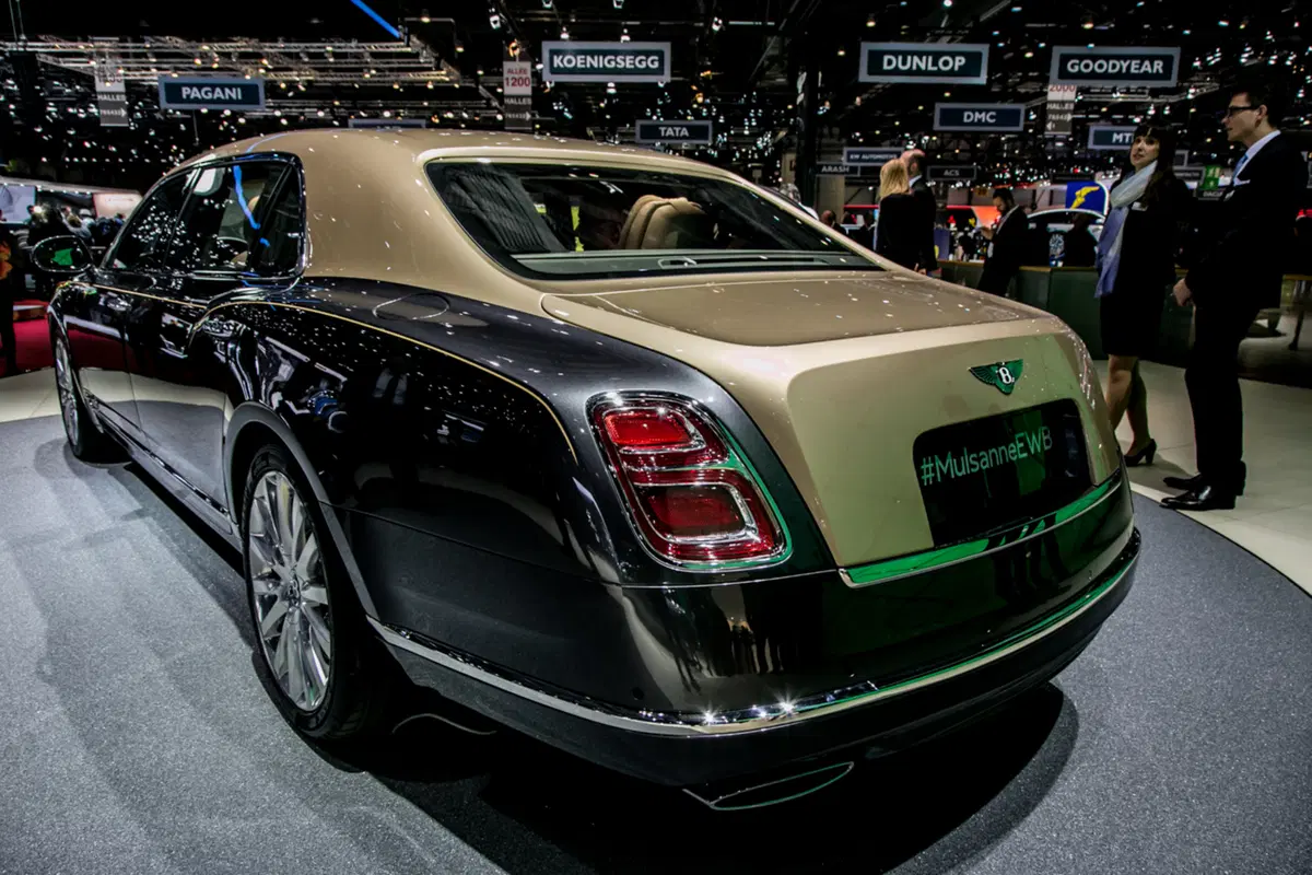 Bentley al Salone di Ginevra 2016 (12)