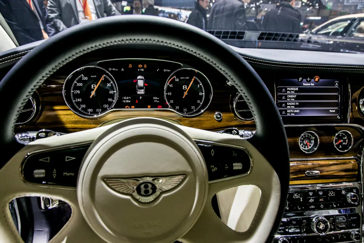 Bentley al Salone di Ginevra 2016 (16)