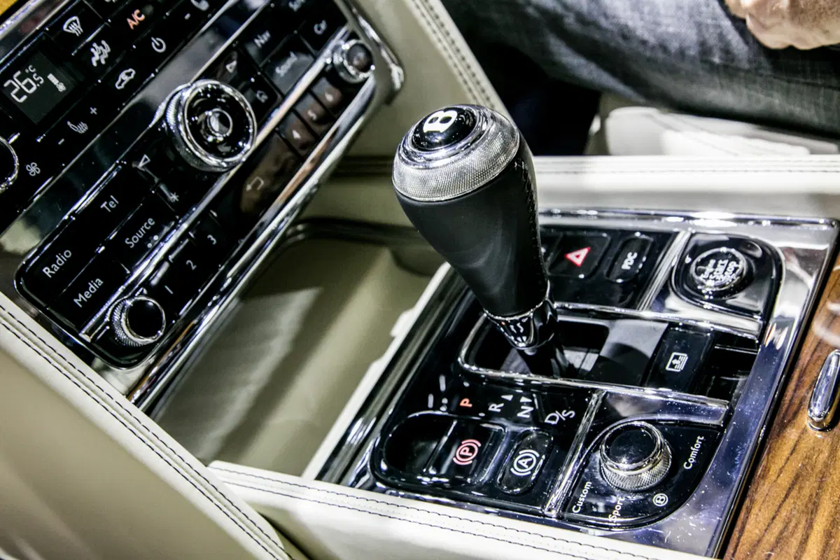 Bentley al Salone di Ginevra 2016 (14)