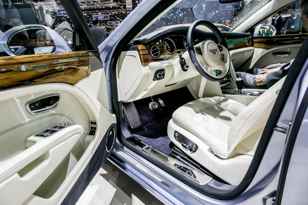 Bentley al Salone di Ginevra 2016 (15)
