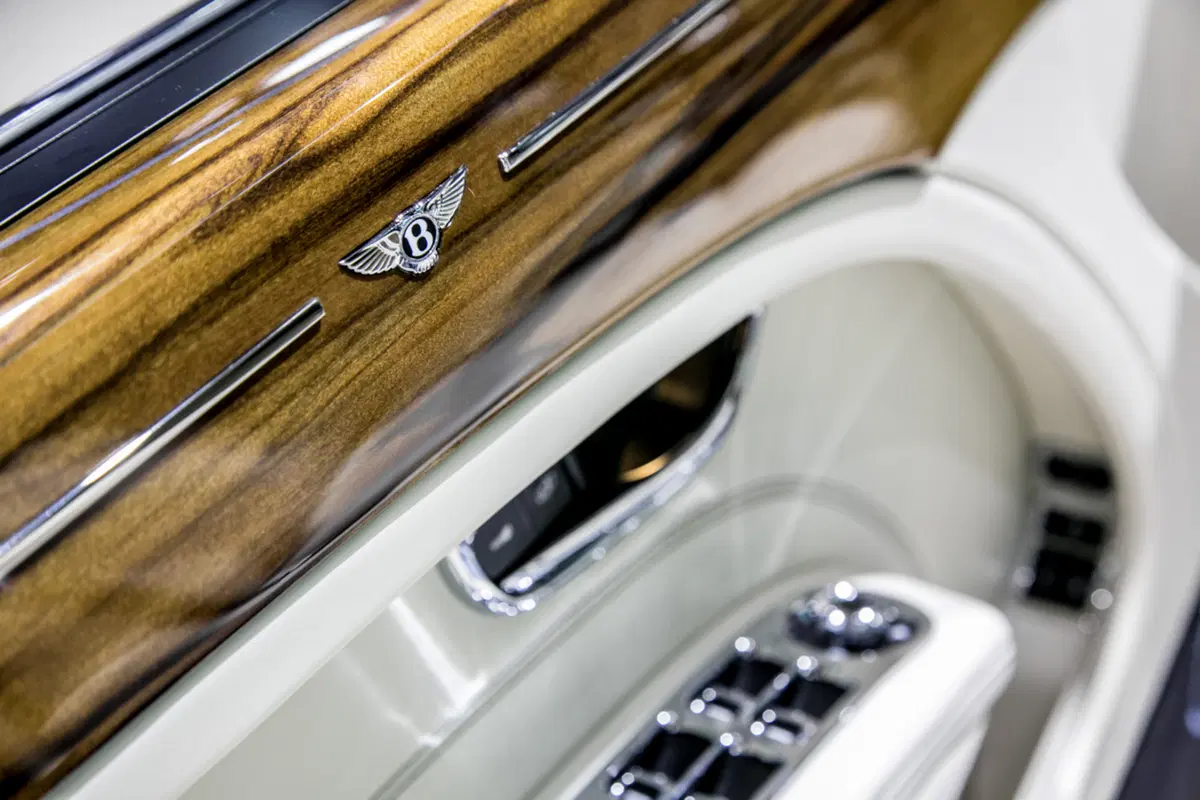 Bentley al Salone di Ginevra 2016 (22)
