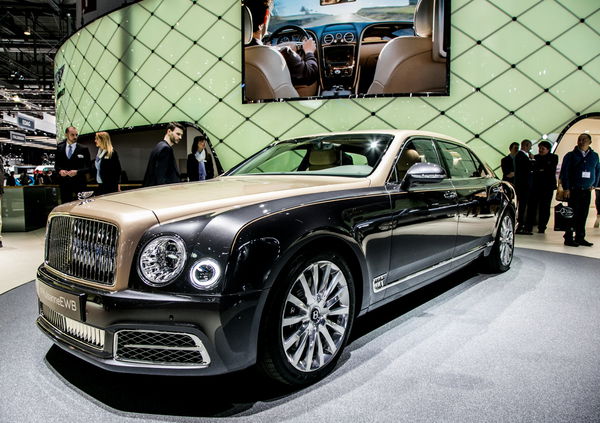 Bentley al Salone di Ginevra 2016