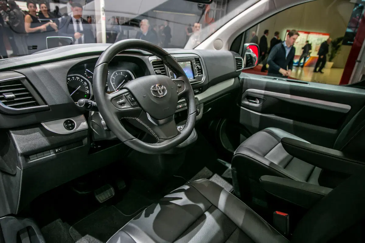 Toyota al Salone di Ginevra 2016 (11)