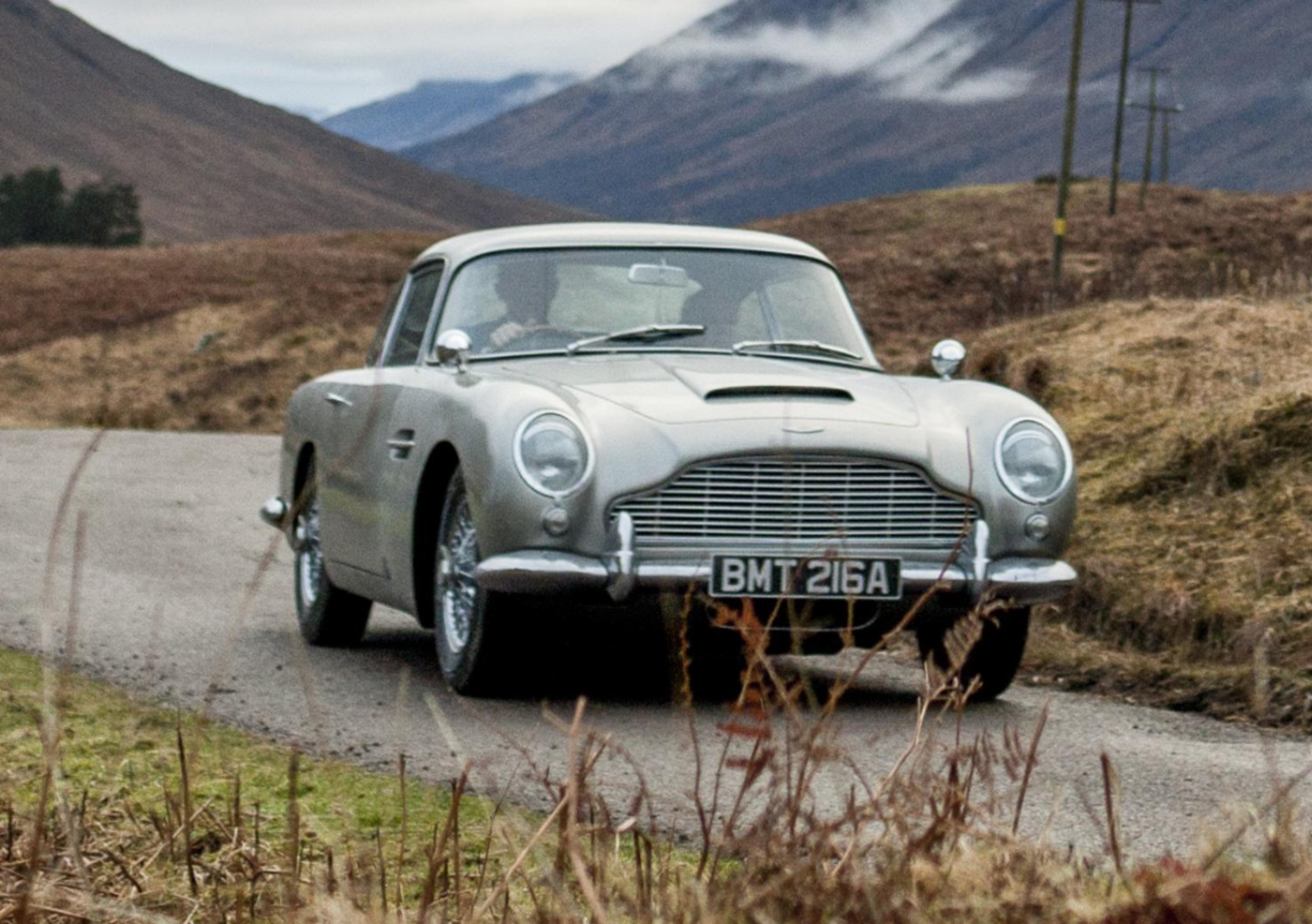 Aston Martin costruir&agrave; 25 DB5s &#039;Goldfinger&#039; per 3,3 milioni di sterline