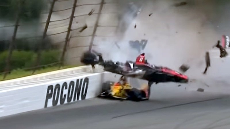 IndyCar: il pauroso schianto di Robert Wickens a Pocono [Video]