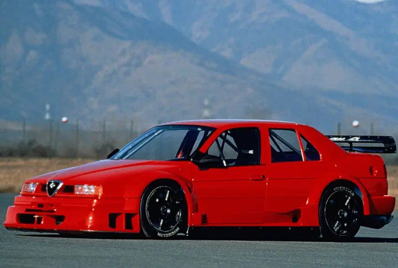 L'Alfa 155 DTM appena uscita dalle officine di Alfa Corse