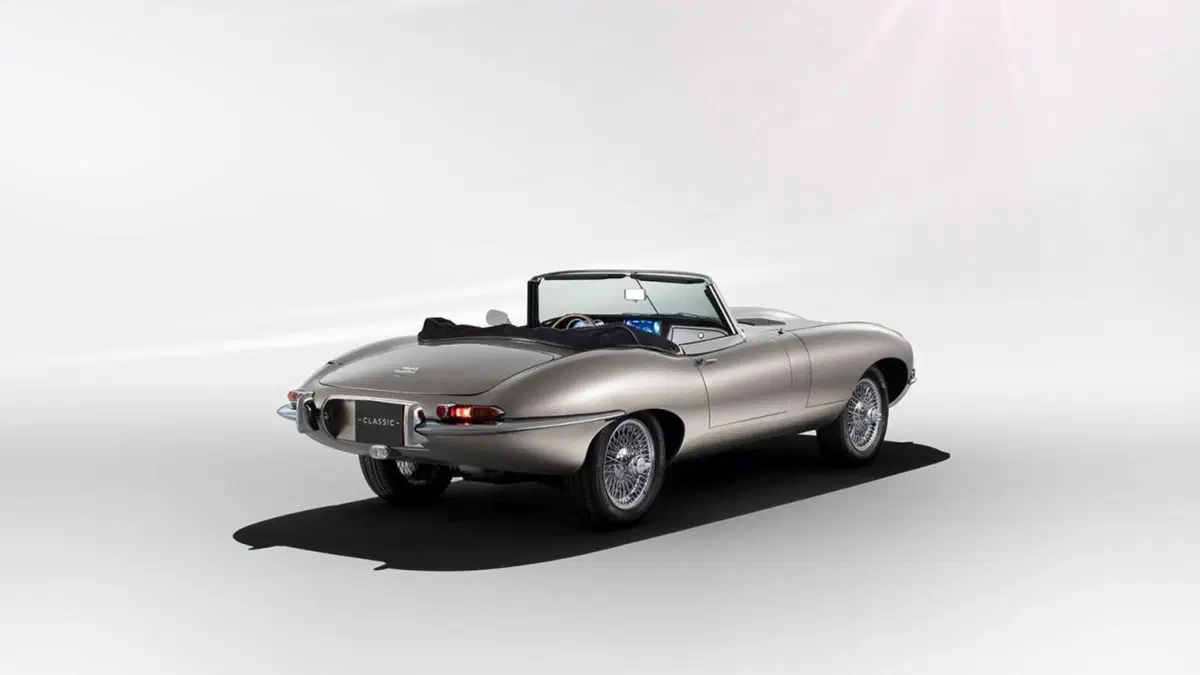 Jaguar, la rinascita elettrica della E-Type. Diventa un modello di serie (3)