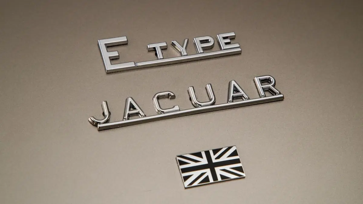 Jaguar, la rinascita elettrica della E-Type. Diventa un modello di serie (7)