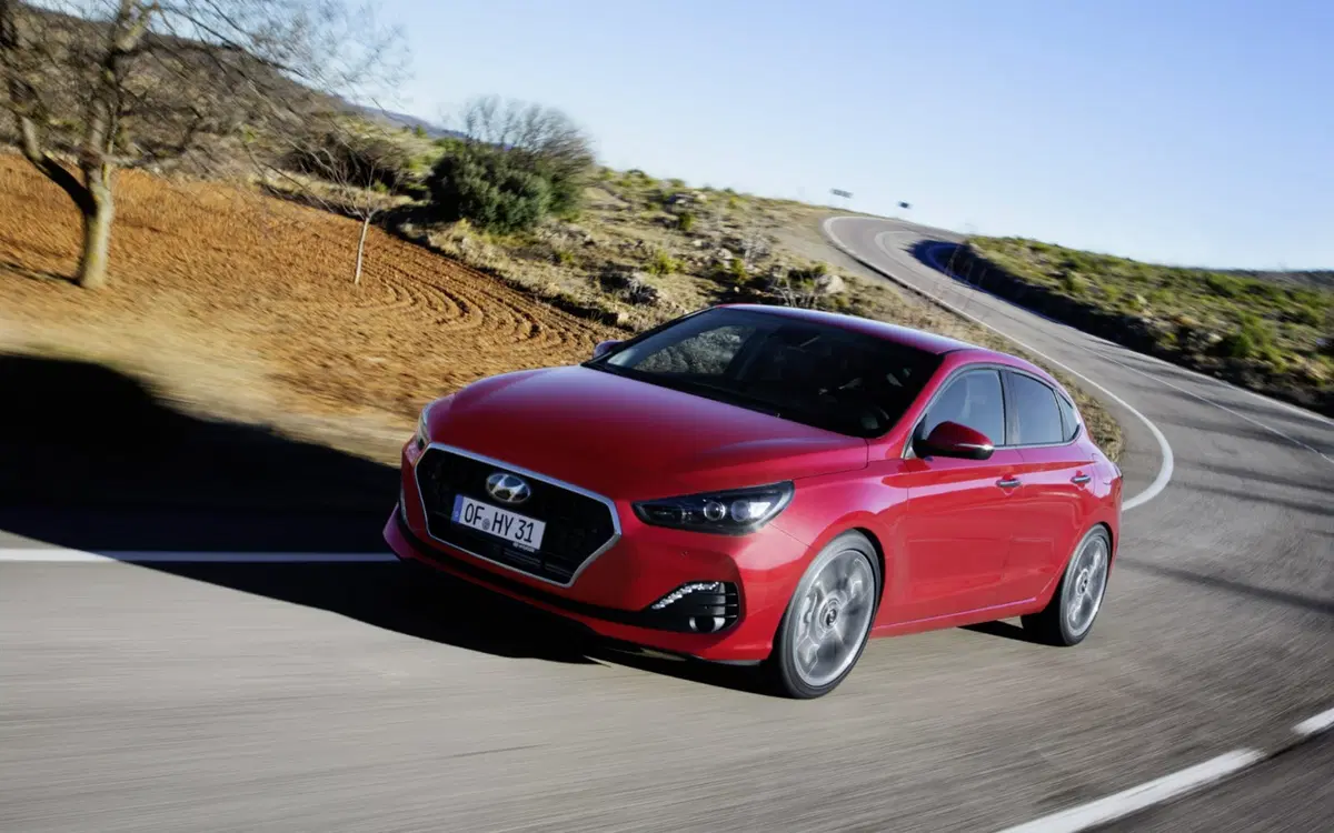 Hyundai i30 Fastback, quella con la coda (6)
