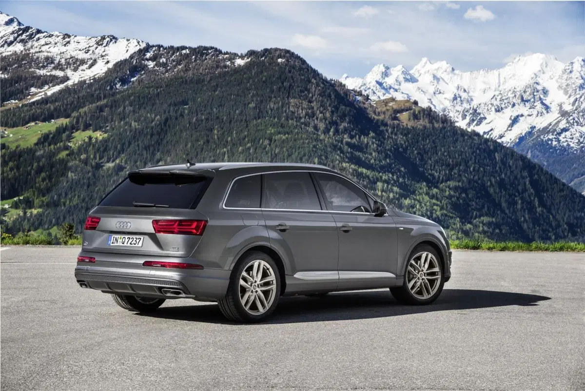 Audi Q7, arrivano i TDI 3.0 mild hybrid (5)