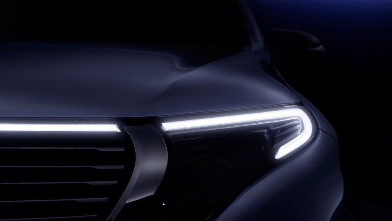 Mercedes EQ C, i teaser dell&#039;elettrica [Video]