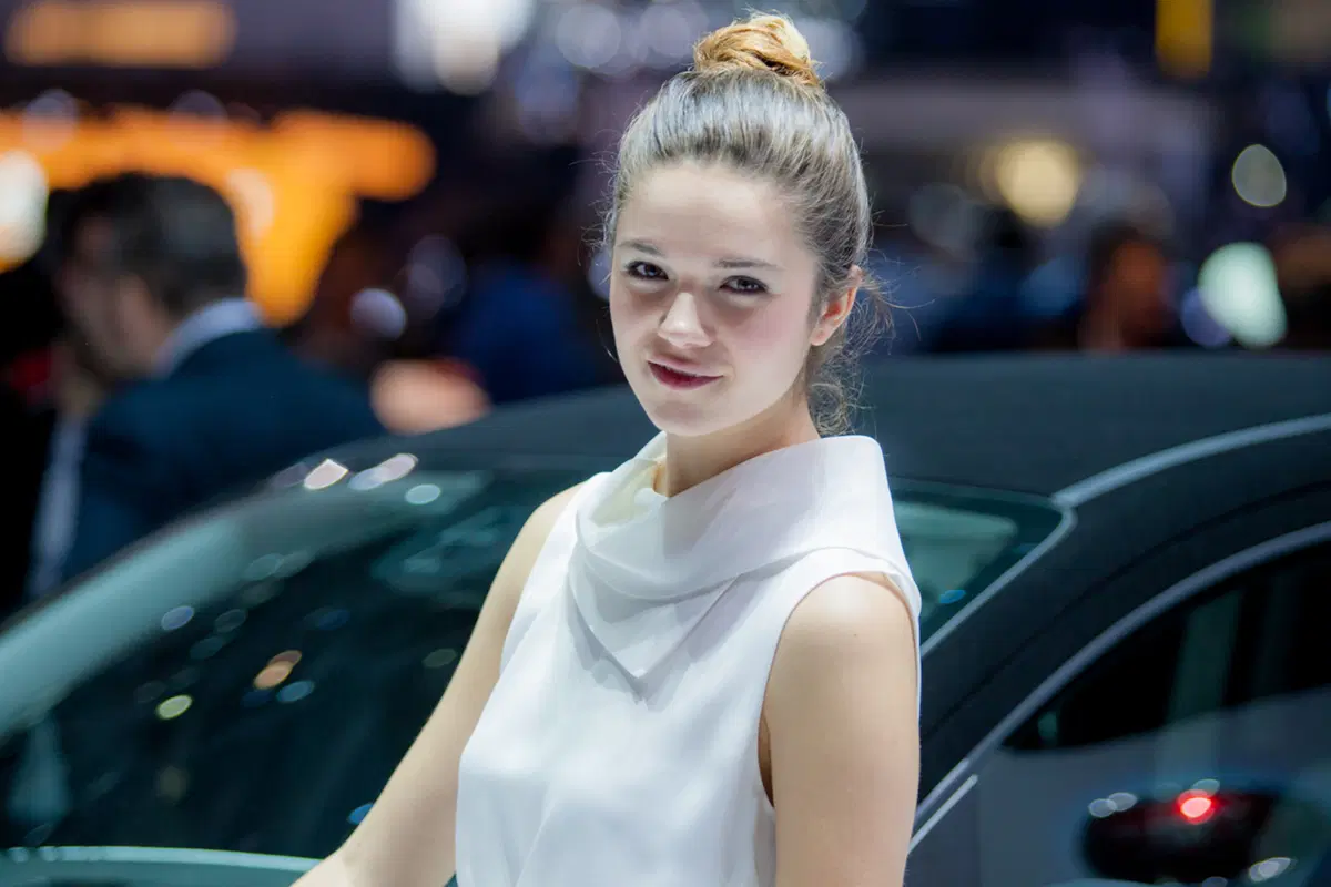 Salone di Ginevra 2016: le foto delle ragazze più belle (20)