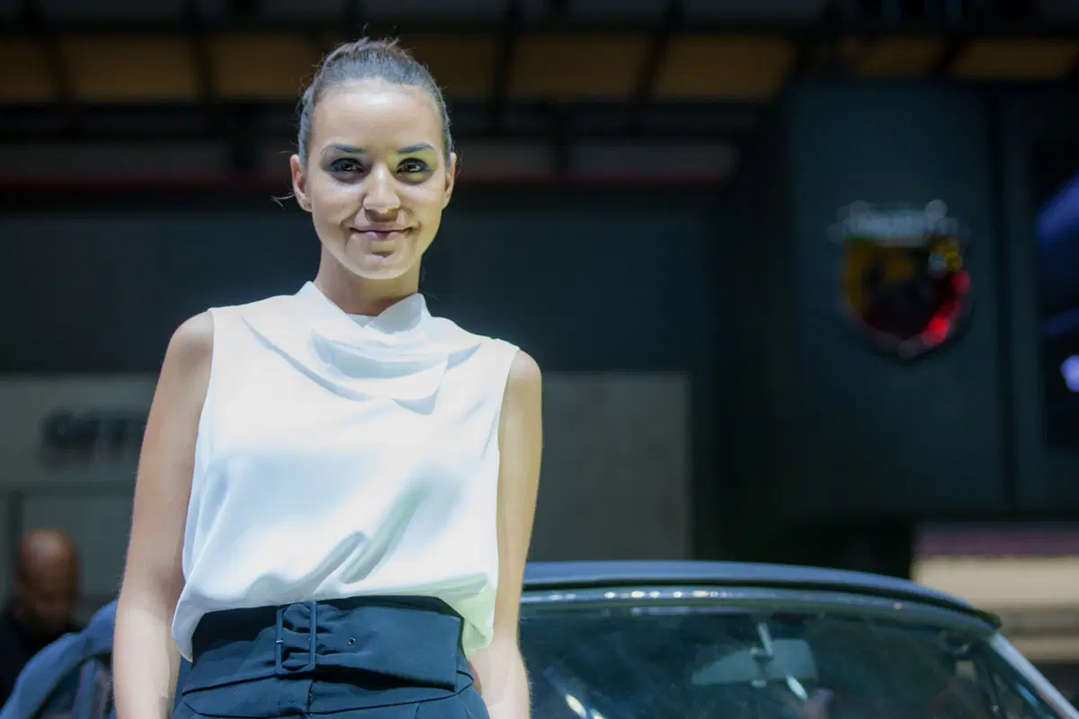 Salone di Ginevra 2016: le foto delle ragazze più belle (24)