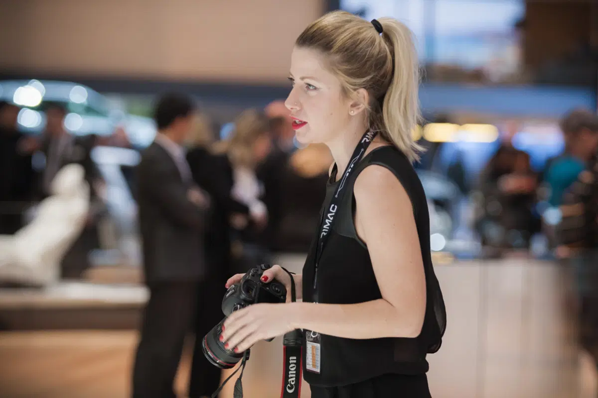 Salone di Ginevra 2016: le foto delle ragazze più belle (26)