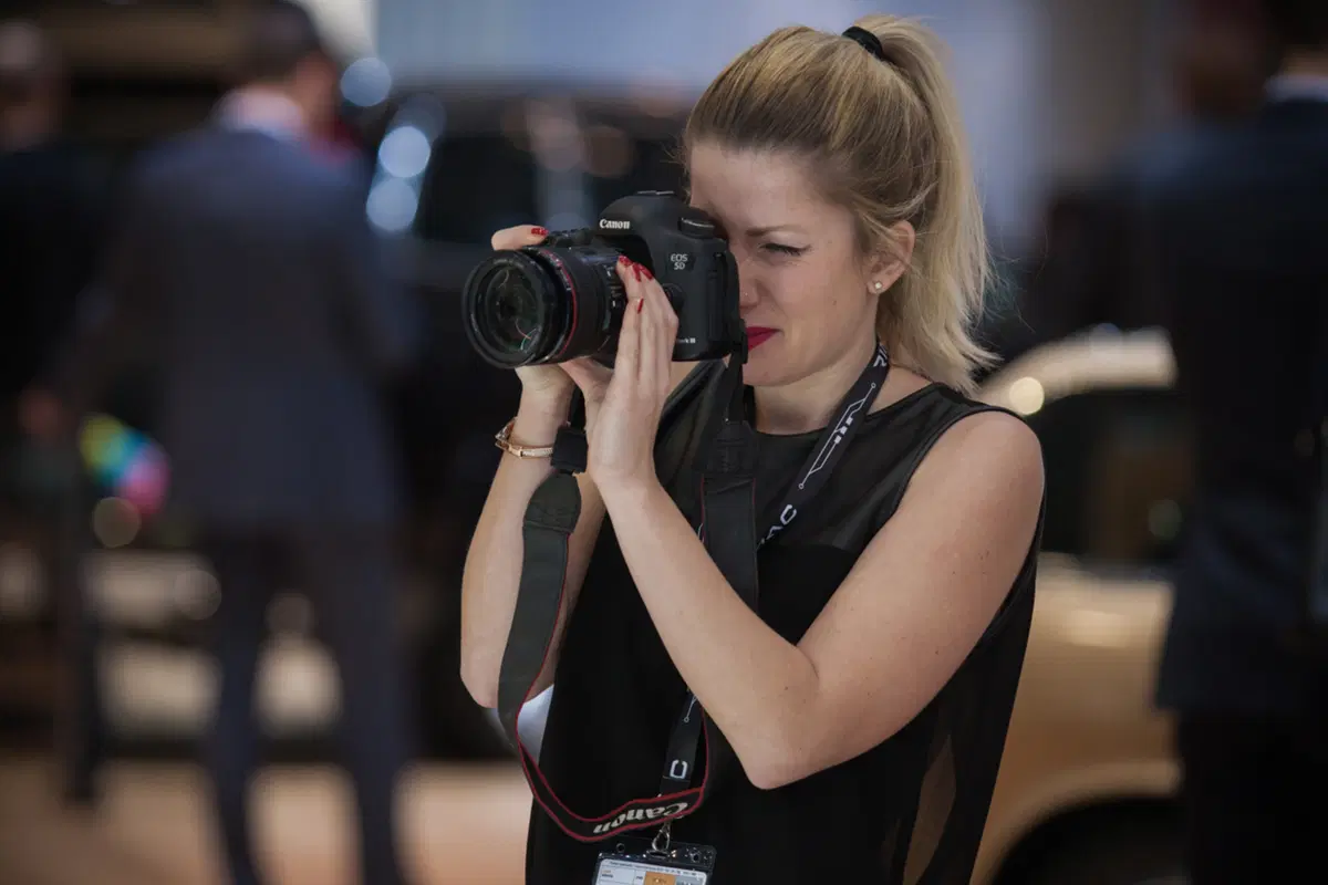 Salone di Ginevra 2016: le foto delle ragazze più belle (27)