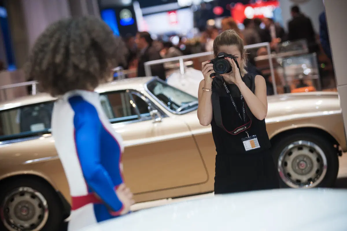 Salone di Ginevra 2016: le foto delle ragazze più belle (32)