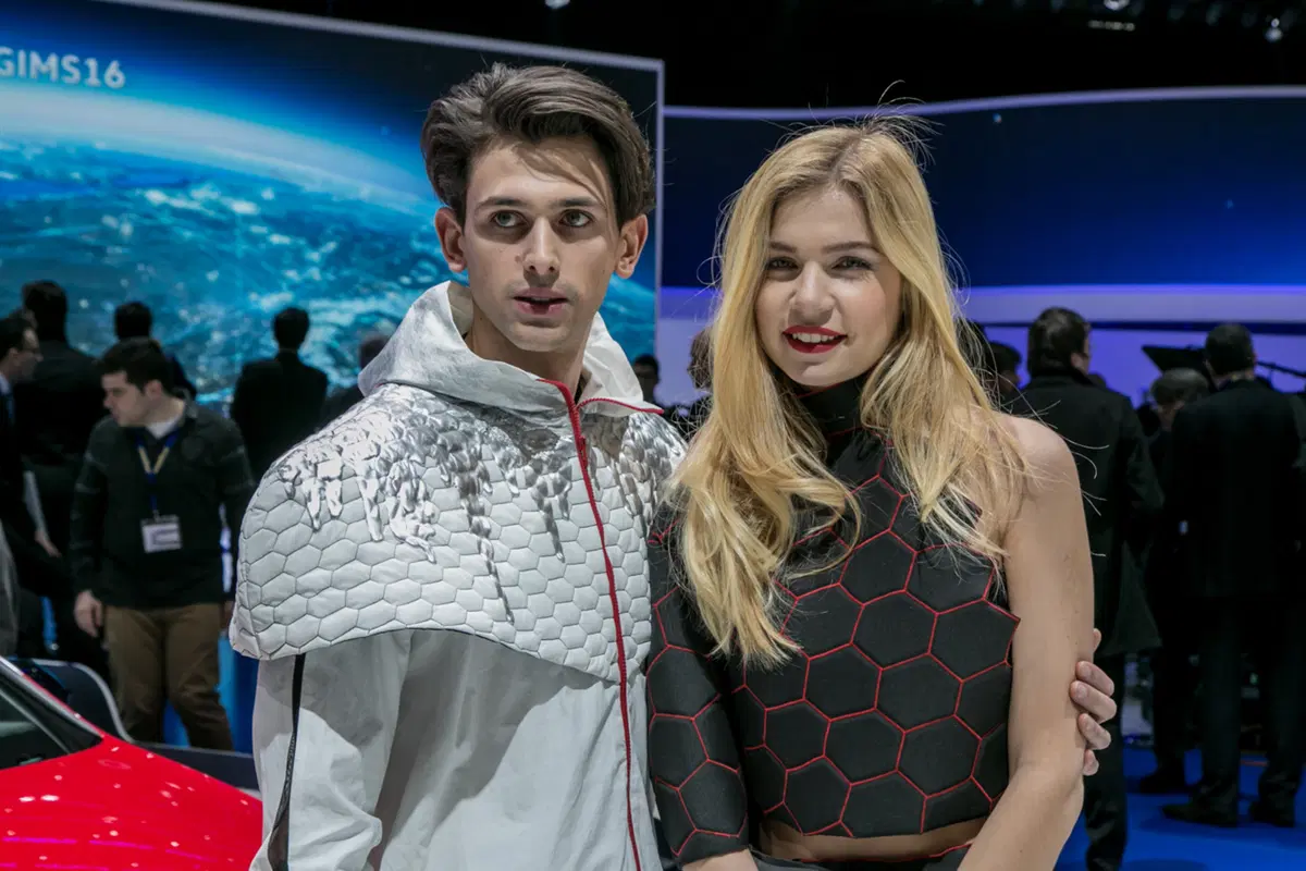 Salone di Ginevra 2016: le foto delle ragazze più belle (53)