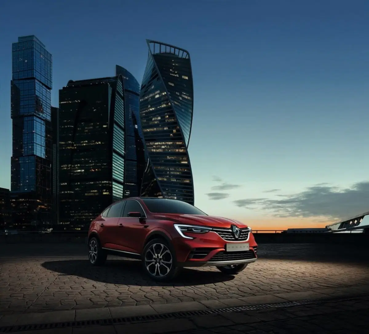 Renault Arkana, svelato il nuovo C-SUV della Losanga (5)