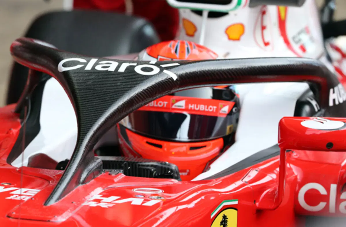 Formula 1, la Ferrari porta l'halo al debutto