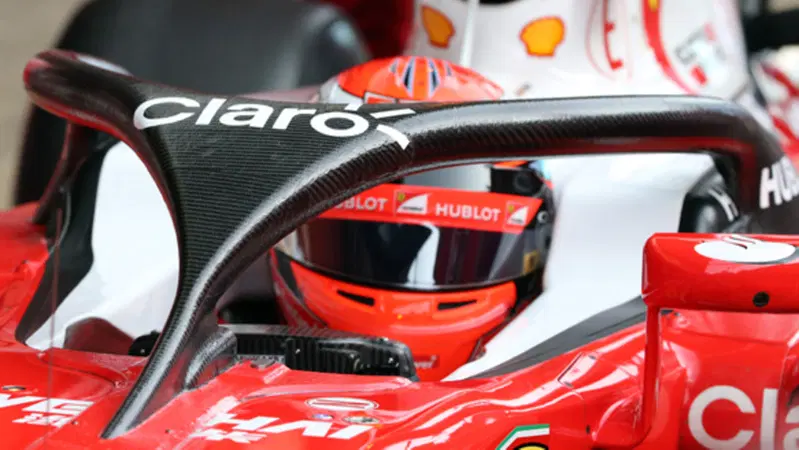 Formula 1, la Ferrari porta l'halo al debutto