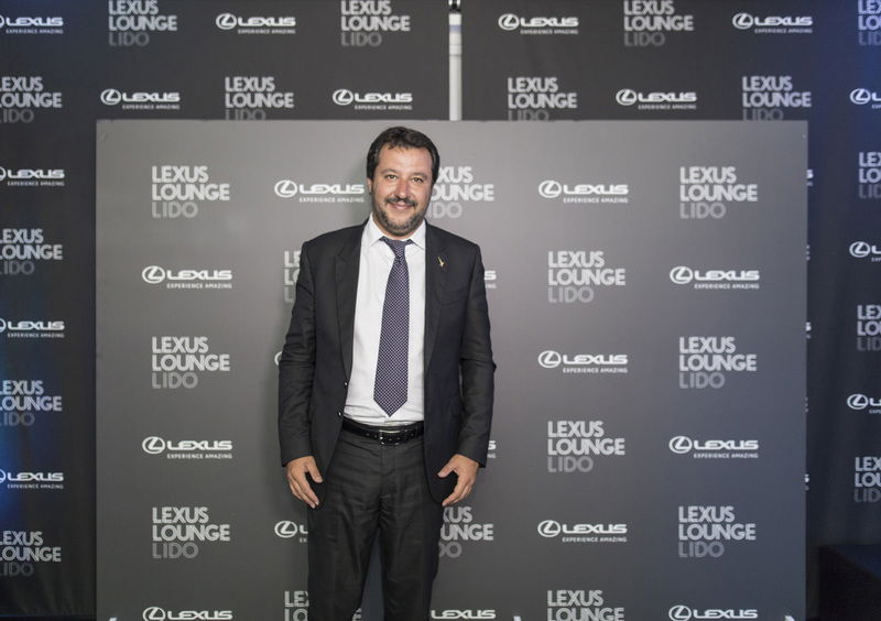 Matteo Salvini nella lounge Lexus alla mostra del cinema di Venezia 