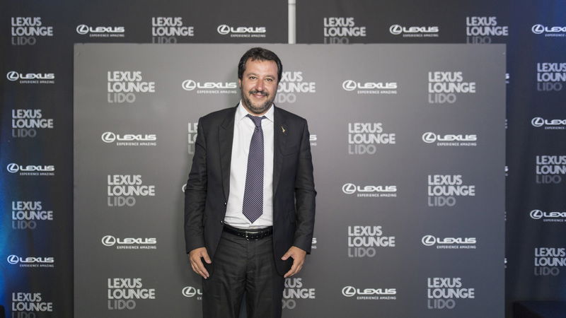 Matteo Salvini nella lounge Lexus alla mostra del cinema di Venezia 