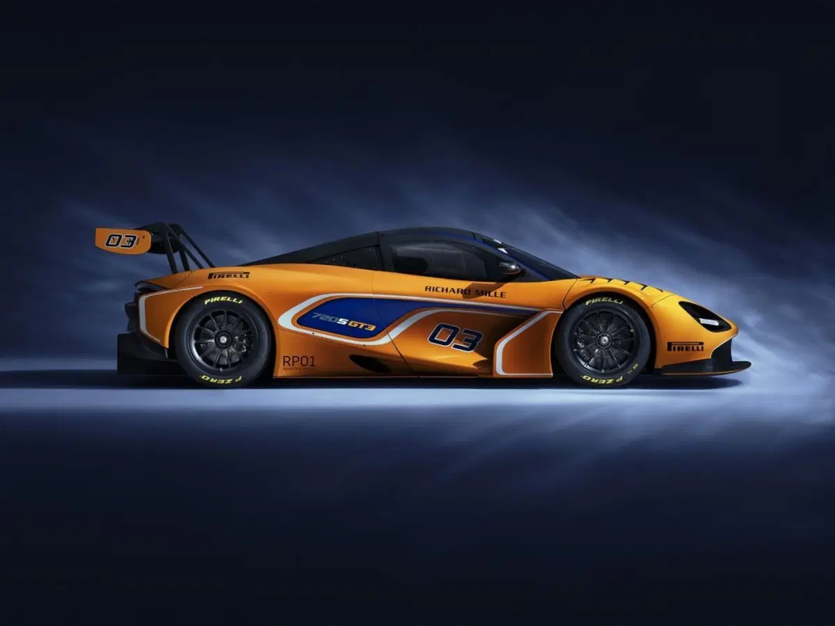 McLaren 720S GT3, pronta per le corse (2)