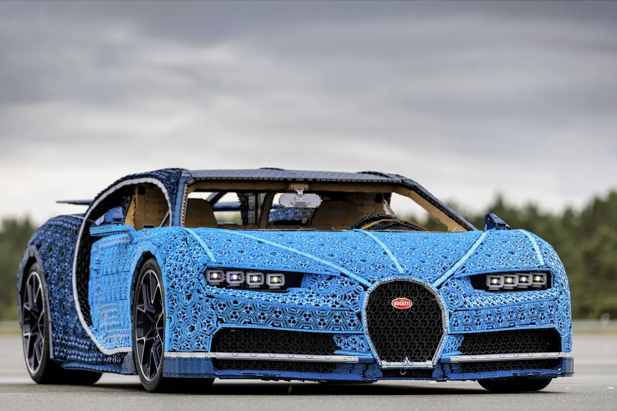 GP Italia F1 2018, Monza: Lego Technic Bugatti Chiron 1:1 [video]