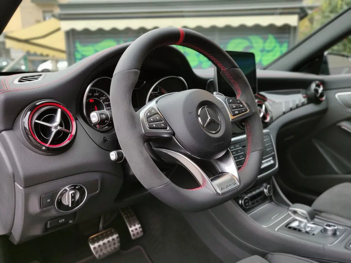 Mercedes: pacchetto Race Edition per CLA 45, C Coupé 43 e GLE Coupé 43 AMG (2)