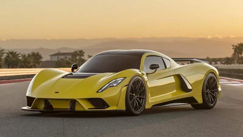 Hennessey Venom F5, si parte dalla 300 miglia orarie
