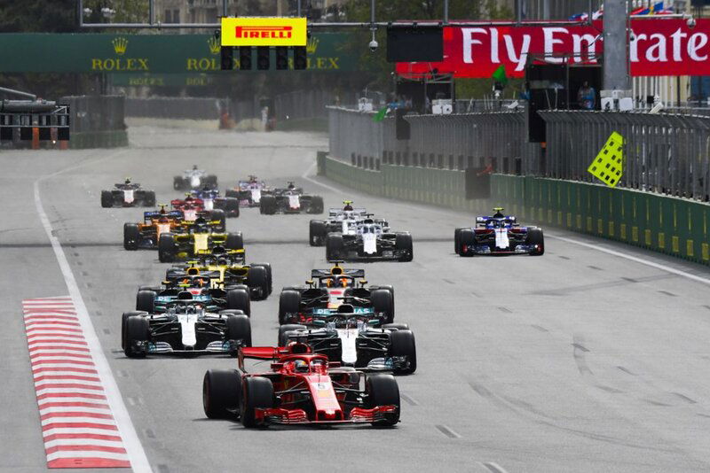 Lo start del GP di Baku 2018