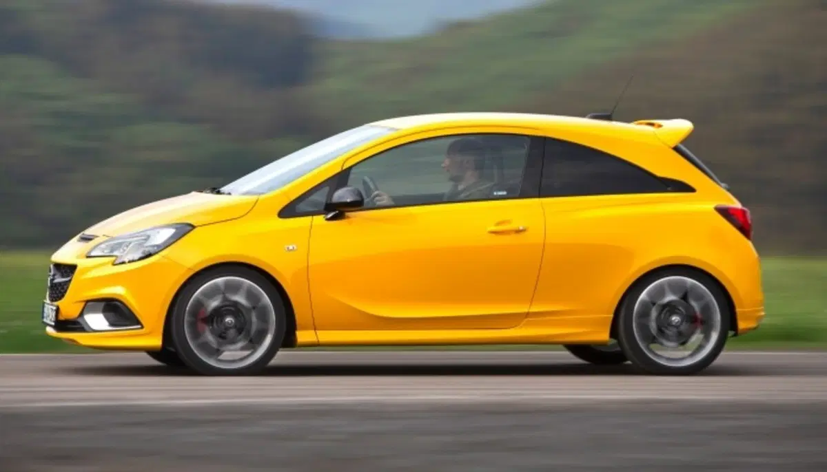 Opel Corsa GSi 2018, la piccola OPC ha 150 CV (2)