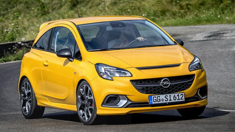 Opel Corsa GSi 2018, la piccola OPC ha 150 CV [Video]