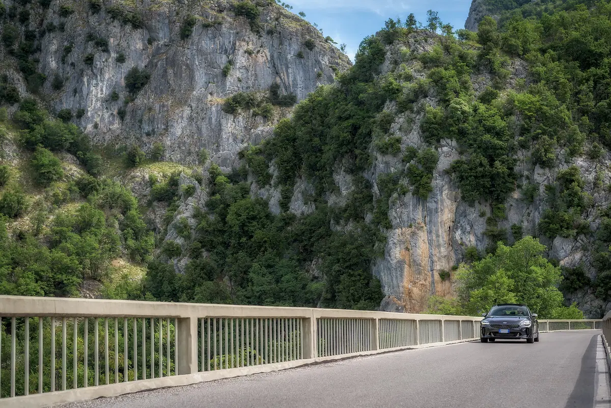 Kia Stinger GT Line, a spasso per le curve di Liguria, Toscana e Emilia (15)