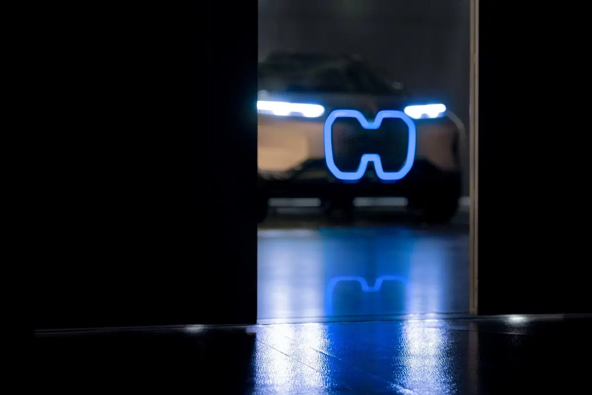 BMW iNEXT, il prototipo è pronto al debutto [Video e foto]